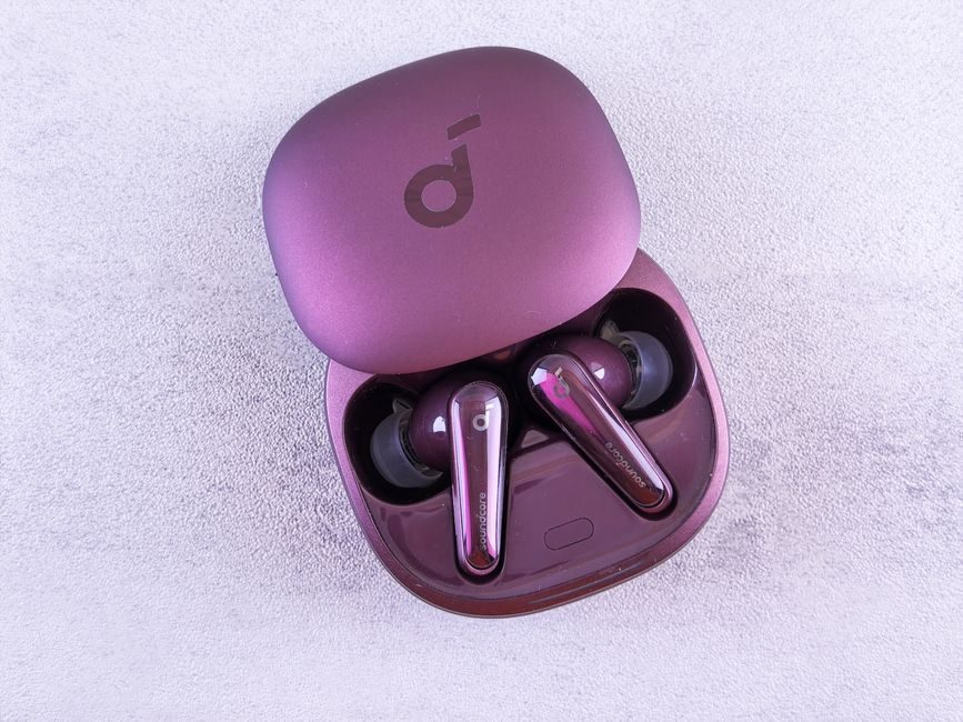 Best Noise-Cancelling Earbuds (2026)