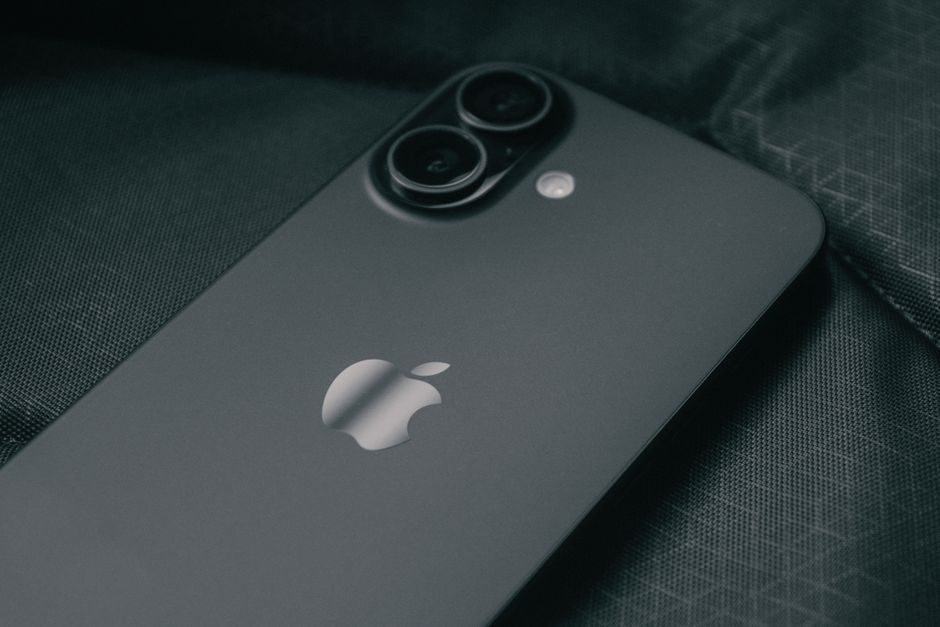Apple iPhone 17