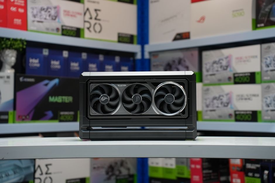 ASUS ROG NUC (2025/2026 — Intel Core Ultra + RTX 5060/5080) Review