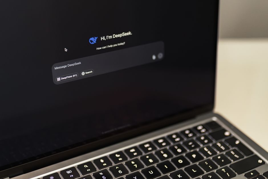 Best AI Chatbots in 2026: Features and Comparisons