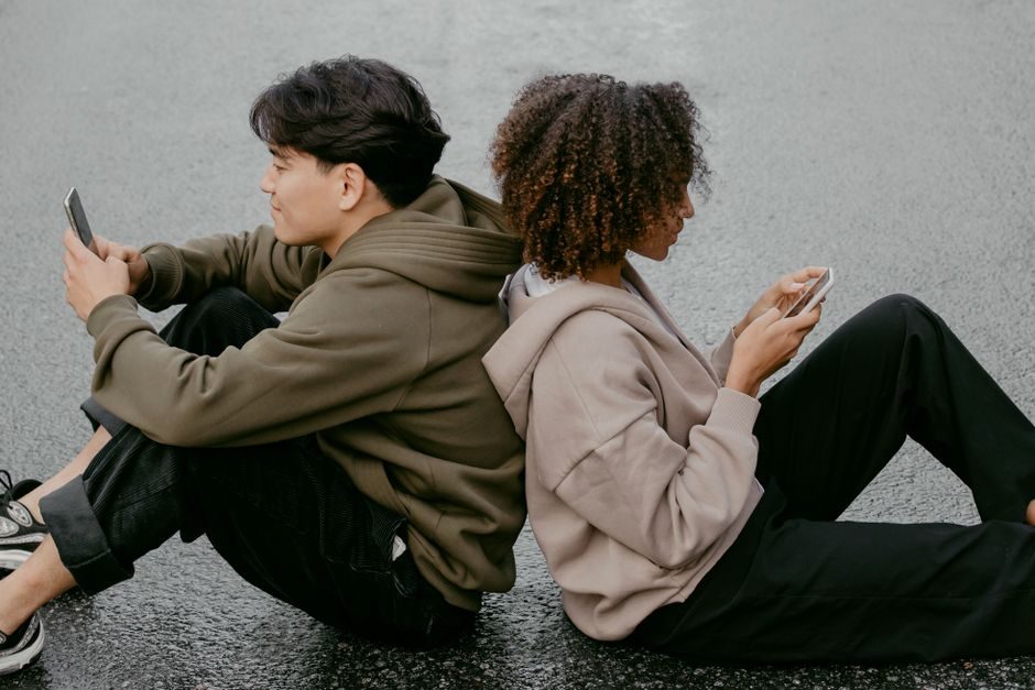 Samsung Galaxy Z Fold 7 & Z Flip 7 Buying Guide: Which Galaxy Unpacked 2026 Phone Should You Buy?
