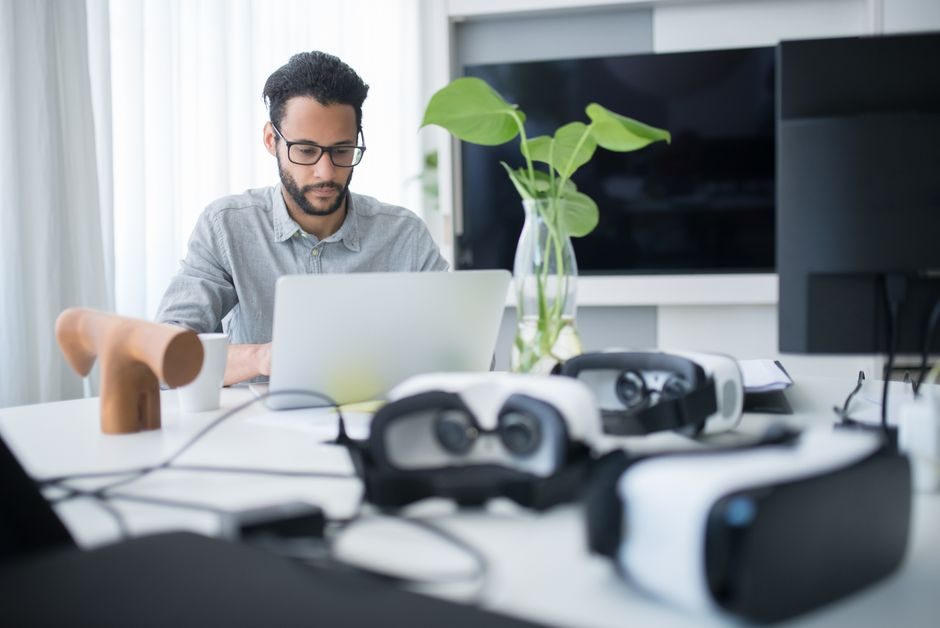Best Smart Glasses for Productivity in 2026: Even Realities vs Meta Ray-Ban Compared